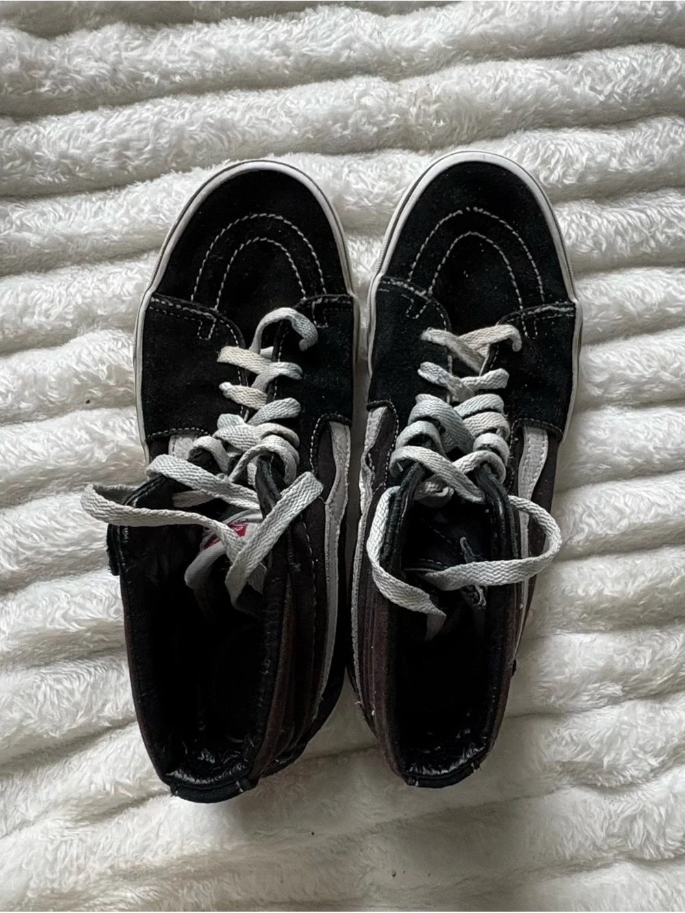 Vans Sk8-Hi Women’s 7 Men’s 5.5 Black White Suede Canvas High Top Sneakers